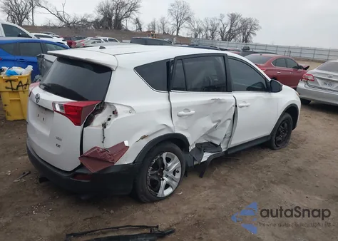 2015 Toyota Rav4 Le z USA, uszkodzony, nr VIN JTMZFREVXFD058181
